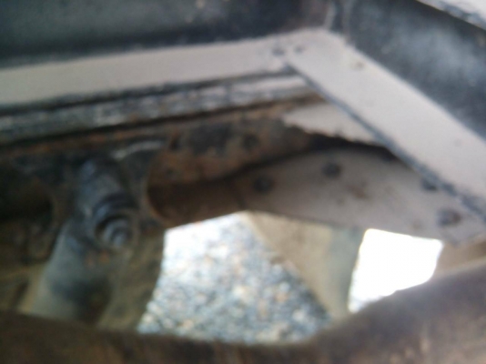 รถอีซูซุ 6 ล้อดั๊ม NPR 115  แรงม้า. ปี 39   สนใจติดต่อ  081 - 6079515