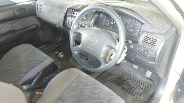 ขาย โตต้าโคโลล่า ปี 2001 เครื่อง 1600 cc เกียรธรรมดา