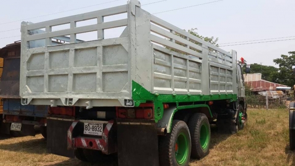 ขายดั้ม2เพลา HINO FM3M ปี36 เครื่องดี แคชซีสวย ยางดี ภายในสวย แอร์เย็นสภาพพร้อมใช้งาน เอกสารพร้อมโอน สนใจโทร 090-8588220คุณนะ 093-3258446คุณบิว ID:narong498 หรือเข้าดูสินค้าอื่นๆได้ที่ www.truck.in.th/498 หรือเพจFacebook ณรงค์ ซื้อขายรถมือสอง (เว็บไซต์ส่ว