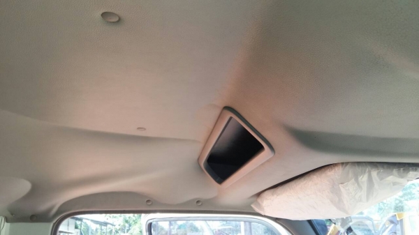 รถฮีโน่ 6 ล้อดั้ม ทูโถ้ 136 แรงม้า. ปี 55.  ( รถวิ่ง 4x,xxx กว่า กม. )       สนใจติดต่อ  081 - 6079515