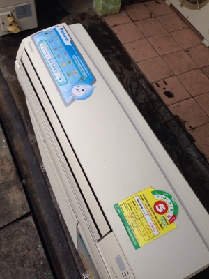**** ขายแอร์ DAKIN 12500 BTU สภาพสวย ****
