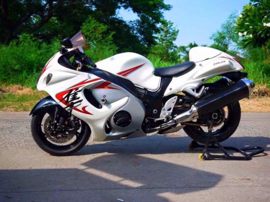 ขาย Hayabusa ปี 2009 พร้อมทะเบียนแท้เลขสวย สเปคแคนาดาแรงสะใจ ยางหน้าหลังเหลือเยอะ สภาพพร้อมออกทริปทันที