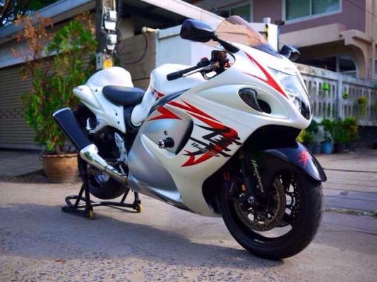 ขาย Hayabusa ปี 2009 พร้อมทะเบียนแท้เลขสวย สเปคแคนาดาแรงสะใจ ยางหน้าหลังเหลือเยอะ สภาพพร้อมออกทริปทันที