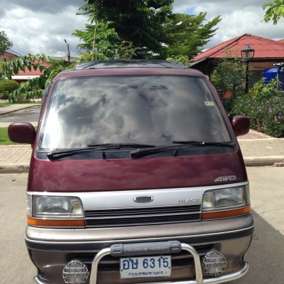 ้HIACE SUPER CUSTOM 4WD FULLTIME 1KZ-TE ตัวนอกเเท้ ช่วงสั้น