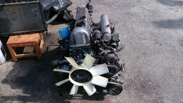 ขายเครื่องยนต์ดีเซลเทอร์โบนิสสัน Ld20 พร้อมเกียร์