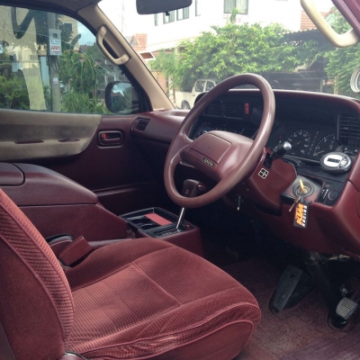 ้HIACE SUPER CUSTOM 4WD FULLTIME 1KZ-TE ตัวนอกเเท้ ช่วงสั้น