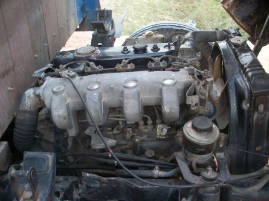 ISUZU NPR115  4BD1รถห้างแท้ 379,000 เครื่องดี ขับดี ครัทซีสวย รถห้างแท้ พร้อมใช้งาน