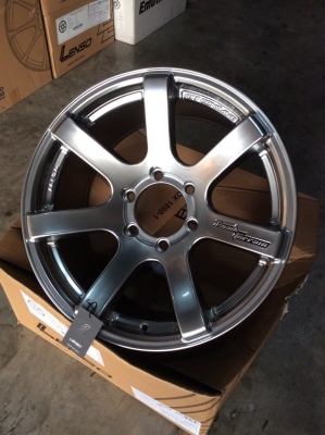 แม็กขอบ20Lenso rtcจัดพร้อมยาง265 50 20 ยางปี15 ชุดละ41000 มีแค่3ชุดนะครับหมดแล้วหมดเลย