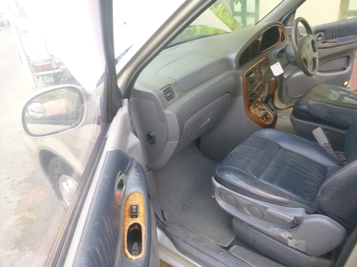 KIA  CARIVAL  7 ที่นั่ง  ขายถูก