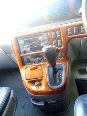 KIA  CARIVAL  7 ที่นั่ง  ขายถูก