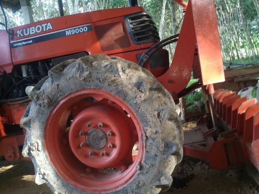 รถไถ KUBOTA  M9000. 2 เพลา.     สนใจติดต่อ  081 - 6079515
