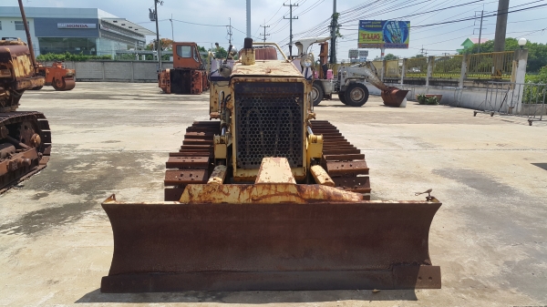 ขายรถแทรคเตอร์โคมัทสุ