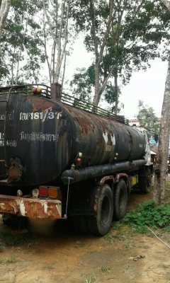 รถอีซูซุ 10 ล้อ บรรทุก ยางมะตอย. FVM  175 แรงม้า.     สนใจติดต่อ  081 - 6079515