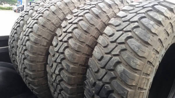 ขายยาง mud deestone 265/75/16 ปลายปี 13 ขายยาง mud deestone 265/75/16 ปลายปี 13