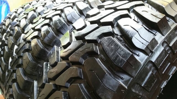 ขายยาง mud deestone 265/75/16 ปลายปี 13 ขายยาง mud deestone 265/75/16 ปลายปี 13