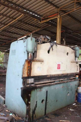 เครื่องพับเหล็ก