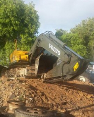 ขายด่วนมากครับ Volvo. EC210B. รุ่นล่าสุด