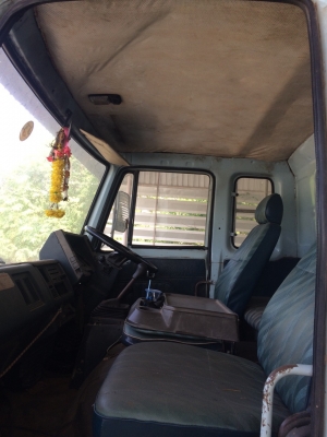 เทรลเลอร์10ล้อ1เพลา Isuzu rocky 6 สูบ 175 แรงม้า  เอกสารพร้อมโอน พร้อมใช้งาน หางปลาไฮครอลิก ติดต่อ 086-1688171