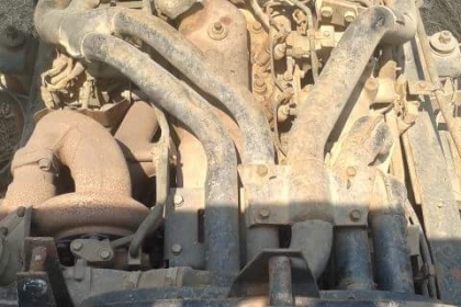 เทรลเลอร์10ล้อ1เพลา Isuzu rocky 6 สูบ 175 แรงม้า  เอกสารพร้อมโอน พร้อมใช้งาน หางปลาไฮครอลิก ติดต่อ 086-1688171