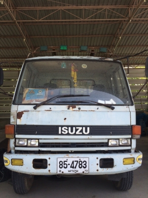เทรลเลอร์10ล้อ1เพลา Isuzu rocky 6 สูบ 175 แรงม้า  เอกสารพร้อมโอน พร้อมใช้งาน หางปลาไฮครอลิก ติดต่อ 086-1688171