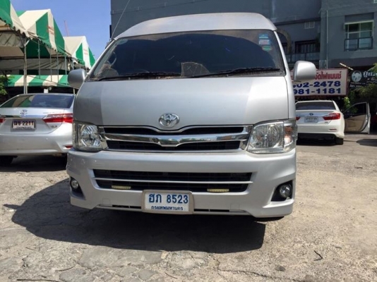 TOYOTA COMMUTRE 2.5 ปี 13เกียMT สีเทา