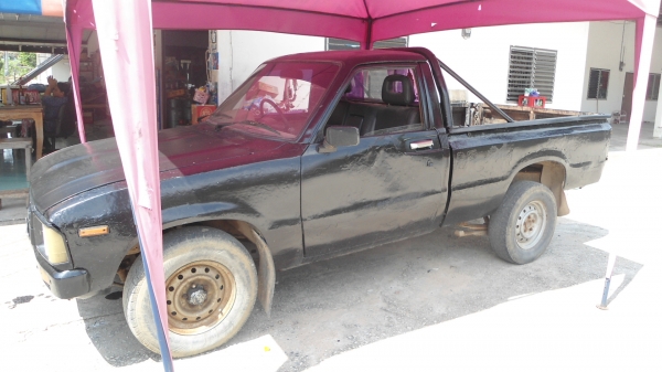 ขายม้ากะโดด 4ขอ ตามสภาพเครื่องดีคัชซีสวยๆ ทะเบียนขาด 3ปี เครื่องดีเซล ชุดโอนครบครับ