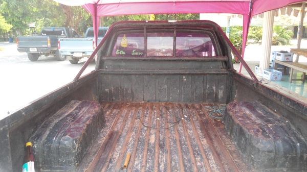 ขายม้ากะโดด 4ขอ ตามสภาพเครื่องดีคัชซีสวยๆ ทะเบียนขาด 3ปี เครื่องดีเซล ชุดโอนครบครับ