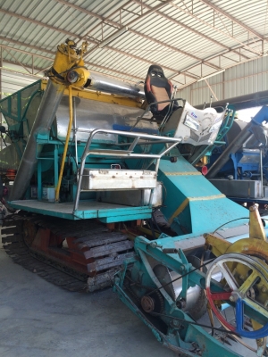 ขายรถเกี่ยวข้าวสภาพ พร้อมใช้งาน