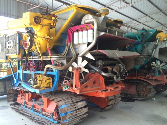 ขายรถเกี่ยว 6 แสน