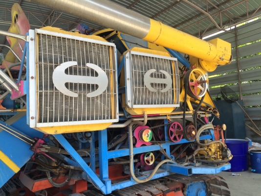 ขายรถเกี่ยว 6 แสน