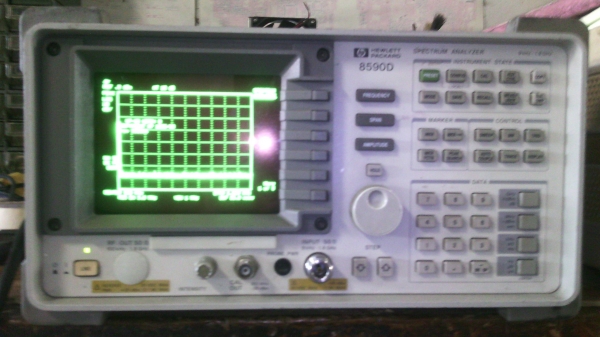 ขาย SPECTRUM ANALYZER HPรุ่น8590D 9 KHz-1.8 GHz