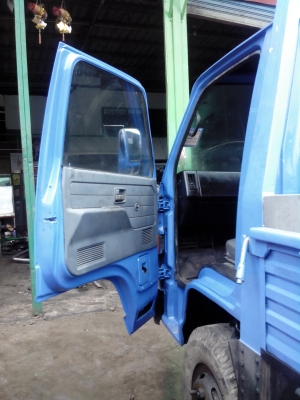 หกล้อNPRเครื่อง4BBแอร์เย็นพร้อมใช้สวยๆเก็บมานานขายเท่าทุน หกล้อNPRเครื่อง4BBแอร์เย็นพร้อมใช้สวยๆเก็บมานานขายเท่าทุน