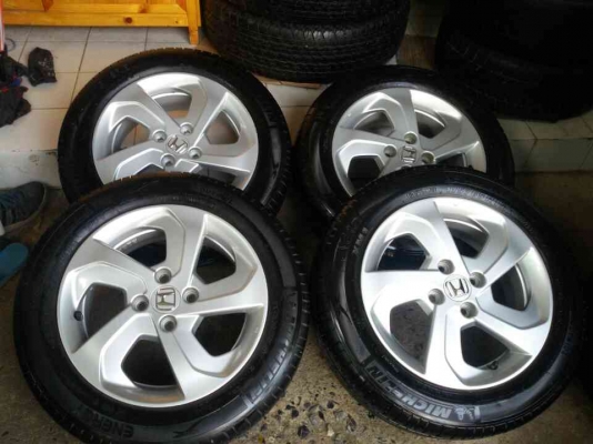 ล้อ HONDA ขอบ 15 พร้อมยาง ชุดล่ะ 7,500