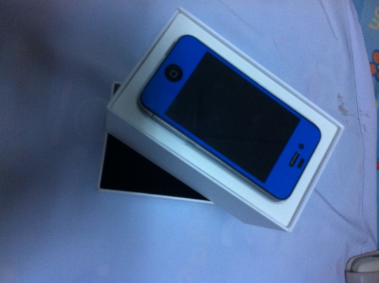 Iphone4s สภาพปกติ ใส่ซิมไทยไม่ได้ ขายเป็นไอพอด3300 บาท