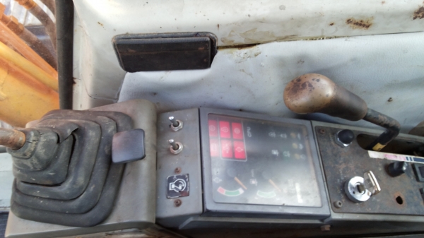 ขายด่วนรถเเม็คโครKOBELCO SK100-มาร์คทูเทียมเท่า120รถนอกนำเข้ายังไม่เคยใช้งานเมืองไทยเลย ขายด่วนรถเเม็คโครKOBELCO SK100-มาร์คทูเทียมเท่า120รถนอกนำเข้ายังไม่เคยใช้งานเมืองไทยเลย