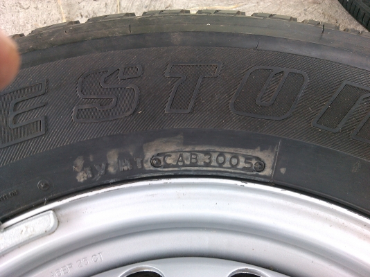 ขายยางอะไหล่ MItsubishi triton R16