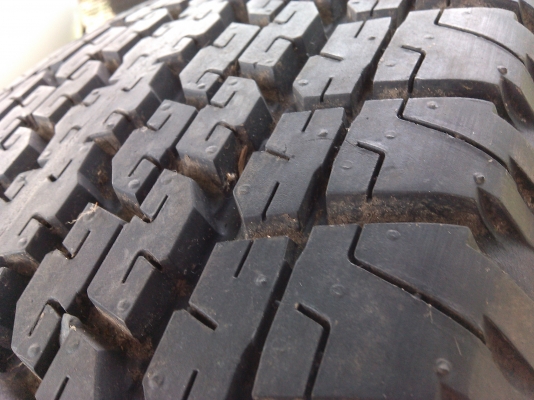 ขายยางอะไหล่ MItsubishi triton R16