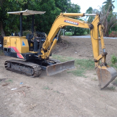 ขายแม็คโคยันม่าYB301 ขนาดPC30 สภาพเก่านอก พร้อมใช้งาน