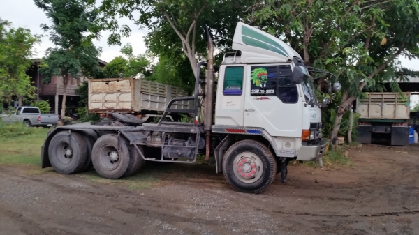 ขายหัวลากสิบล้อFN527M-TG0208