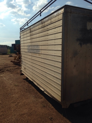 ตู้แห้งถอดจากรถไปสณี ตู้แห้งถอดจากรถไปสณี