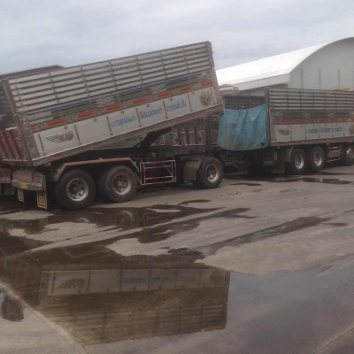 ขายรถ12ล้อแม่320แรงลูก3เพลาพร้อมใช้งานสวยๆ