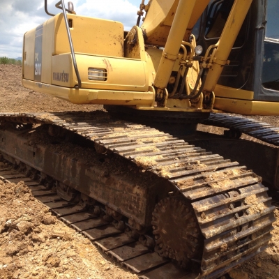 แม็คโฮลมือสอง/ Komatsu PC200-6/ SN: 83479/ ไฟฟ้าเต็ม,ช่วงล่างเต็ม