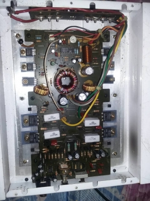 ขายแอมป์ Ferris รุ่น FRA-2200 (200W)2ch ใช้ได้ปกติขายถูกๆ 900.-