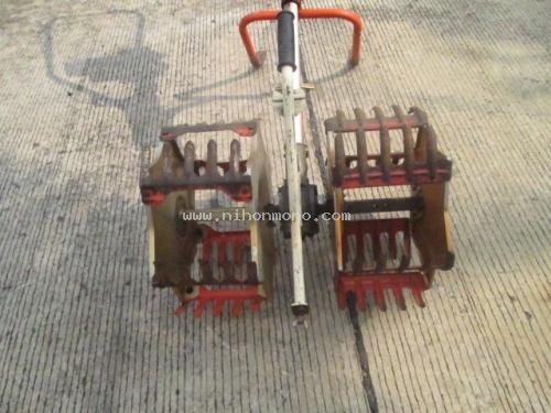 เครื่องกำจัดวัชพืชในร่องข้าว   MARUYAMA   MA3   รหัสสินค้า : 80802466 หรือเพิ่มเติมไดที่ www.nihonmono.com