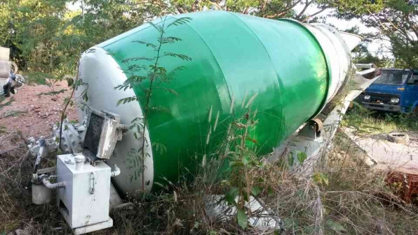 ขายด่วนโม้ปูนตรง3คิวสภาพพร้อมใช้งานเกรียวในสวยขาดถังนํา