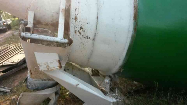 ขายด่วนโม้ปูนตรง3คิวสภาพพร้อมใช้งานเกรียวในสวยขาดถังนํา ขายด่วนโม้ปูนตรง3คิวสภาพพร้อมใช้งานเกรียวในสวยขาดถังนํา