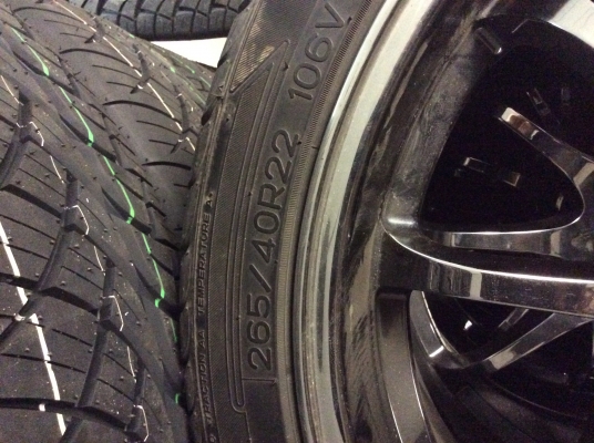 ขายแม็กขอบ22 คอสมิกแท้พร้อมยางปี13 ดอกหนา