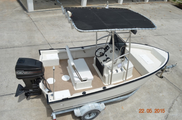 Palm Beach 165 White cap 90hp 2 stroke Center Counsole boat