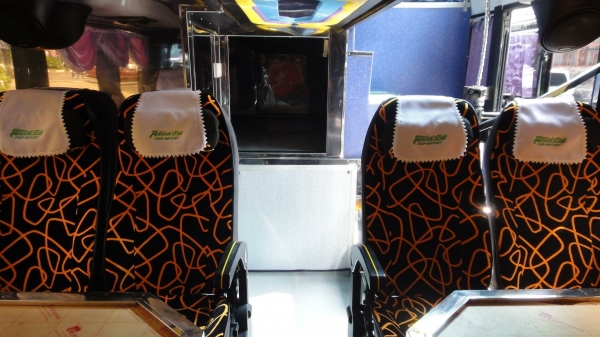 ขายรถบัส 2 ชั้น 8 ล้อเล็ก 10.30เมตรสูง4.10