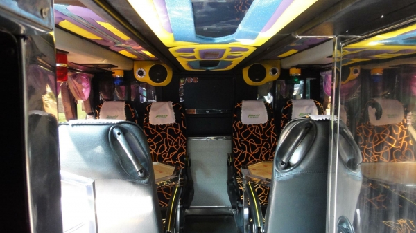 ขายรถบัส 2 ชั้น 8 ล้อเล็ก 10.30เมตรสูง4.10